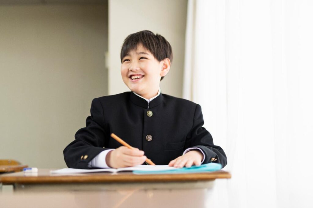 個別指導塾で学習する子ども