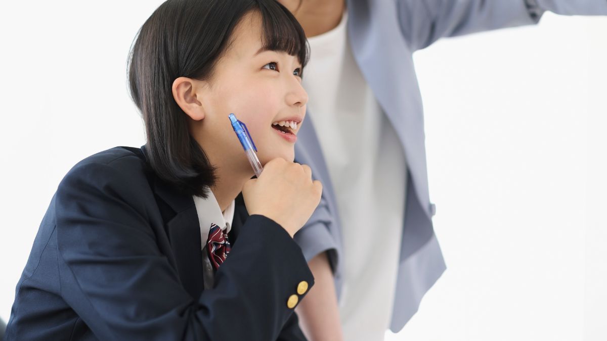 英智学館の個別指導で成績が上がった生徒のイメージ